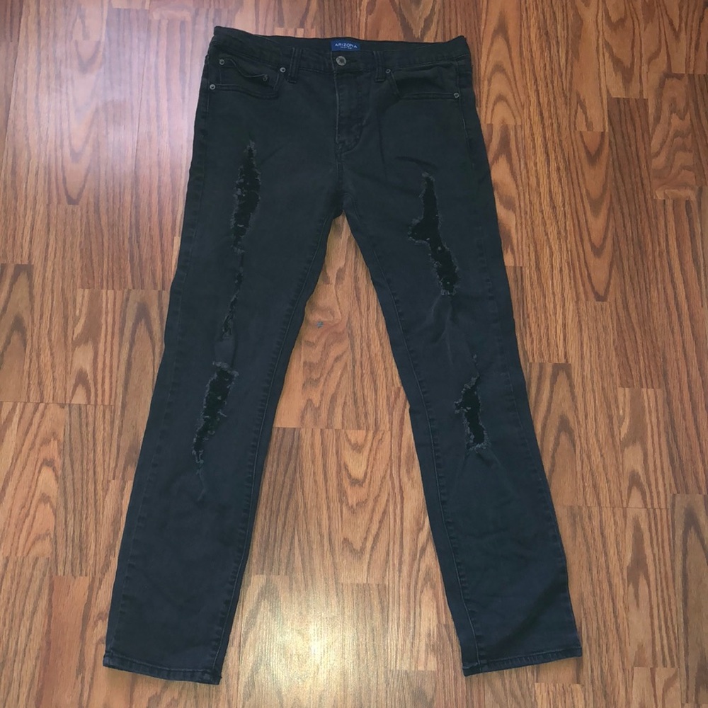 Black Arizona Jeans
Ripped 32x32